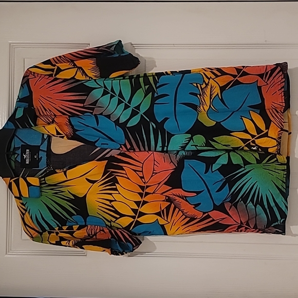 Hollister Mens Hawaiin Shirt - Picture 1 of 2